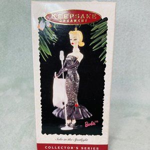Hallmark Keepsake Ornament - 1995 Solo in the Spotlight - Used